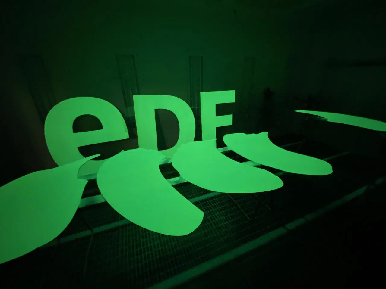 logo edf luminescent