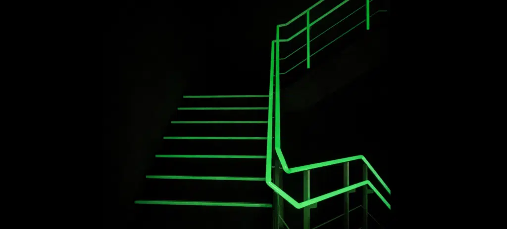 visibilite-luminescente-escaliers-marches visibilite-luminescente-escaliers-marches